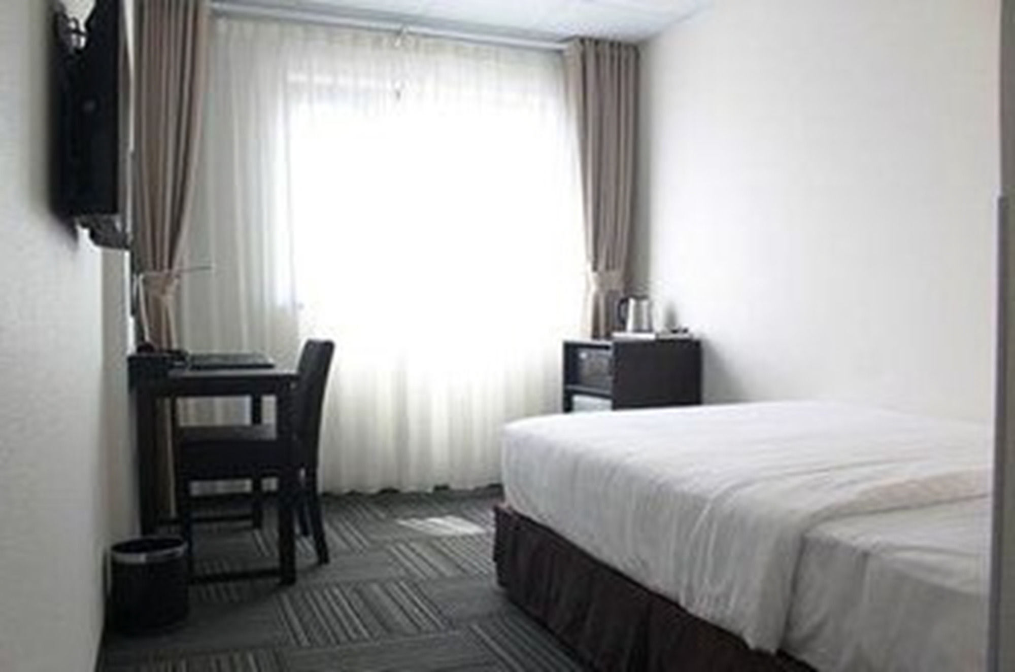 Sakura Hotel 2 Hanoi Exterior photo